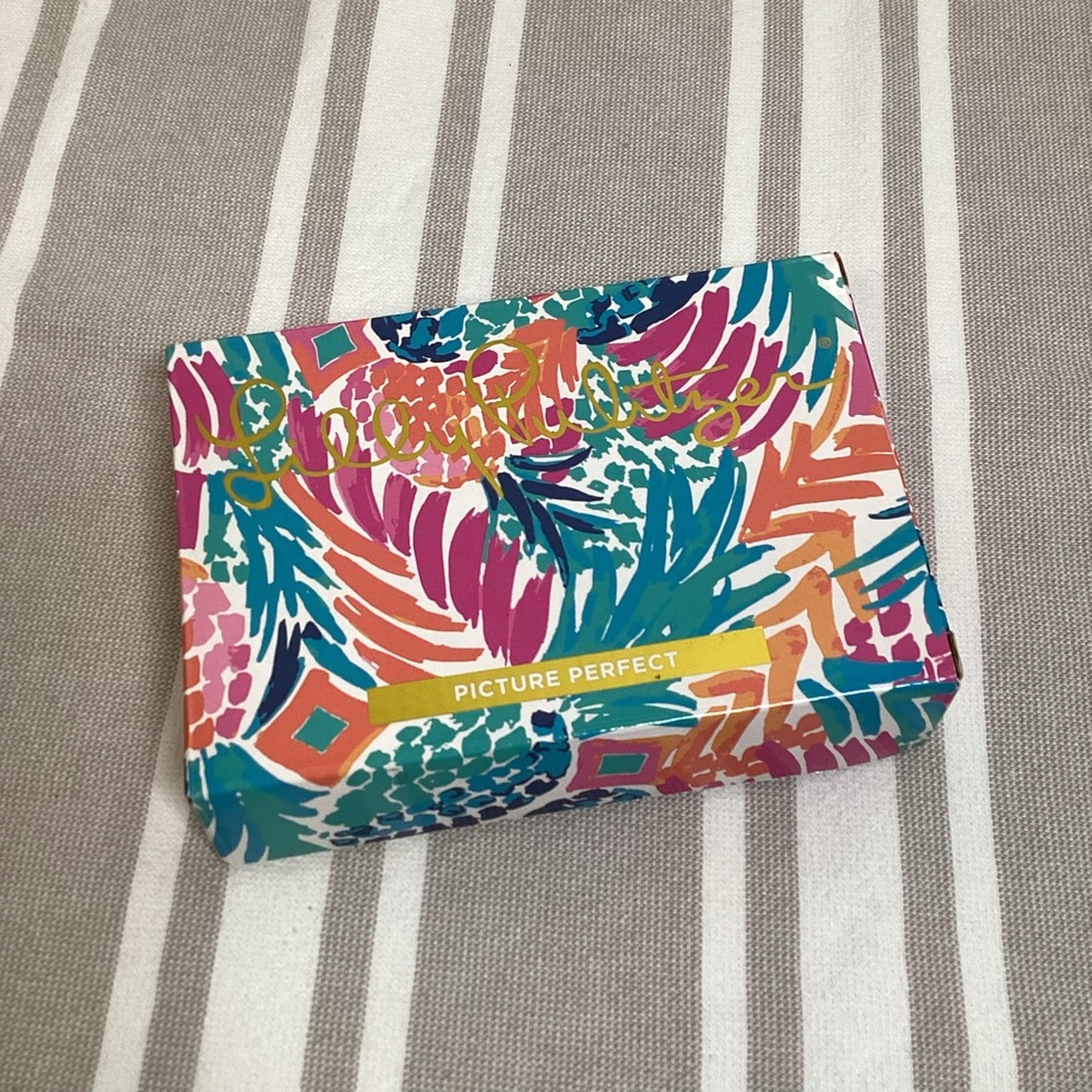 Lilly Pulitzer Clear Pink Acrylic Picture Frame - Picture 4 of 5